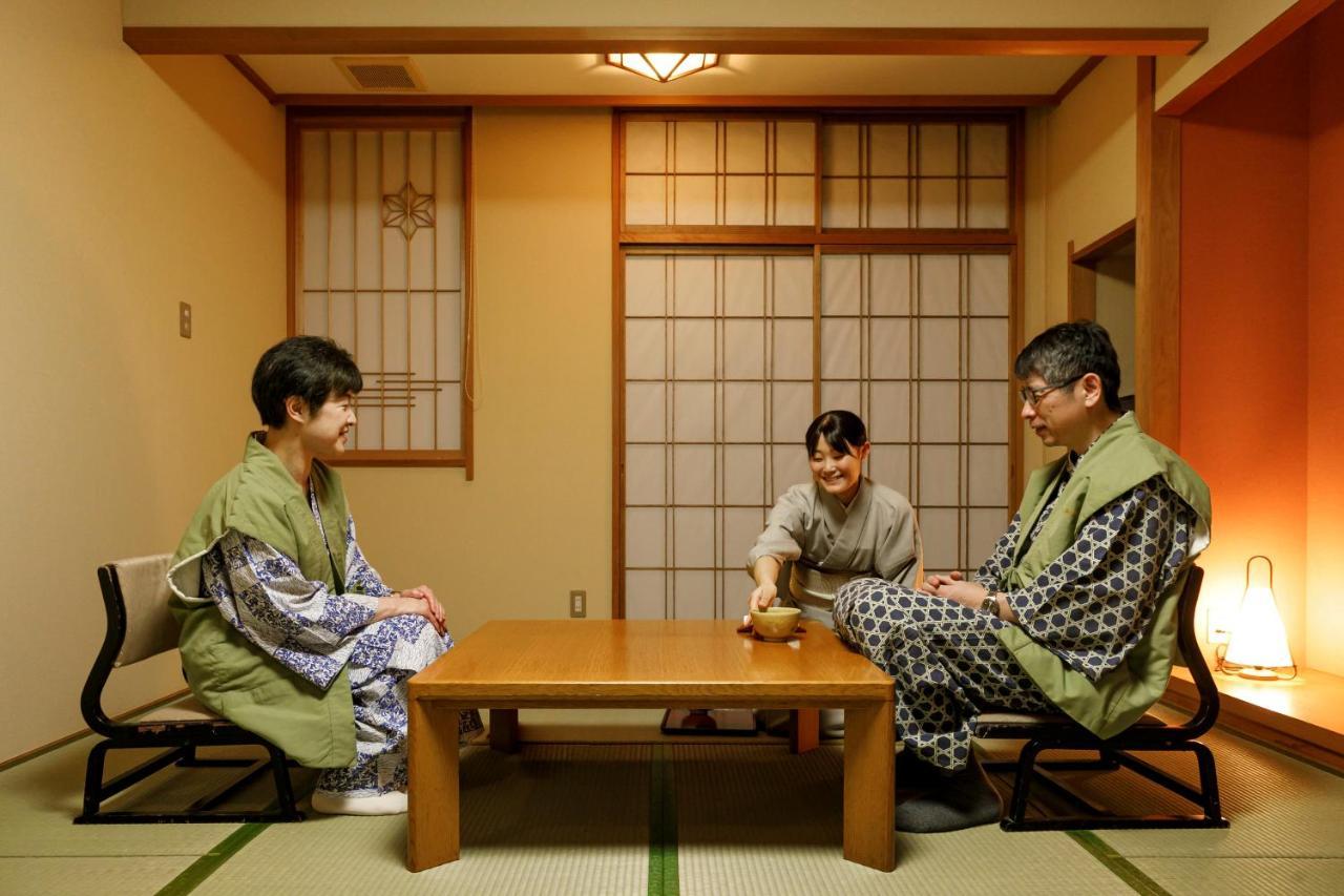 Honjin Hiranoya Annex Hotell Takayama  Exteriör bild